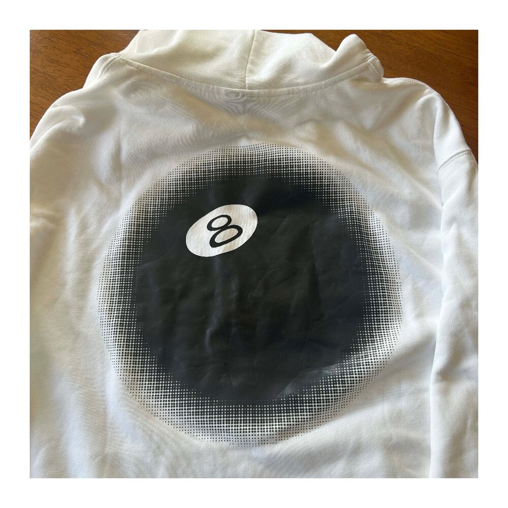 Stüssy Basic Hoodie with 8 Ball design, size L, NWT